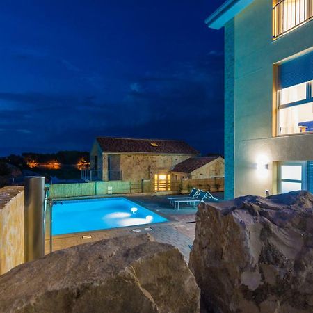 Fabulous House B With Outdoor Pool Apartment Затон Екстериор снимка