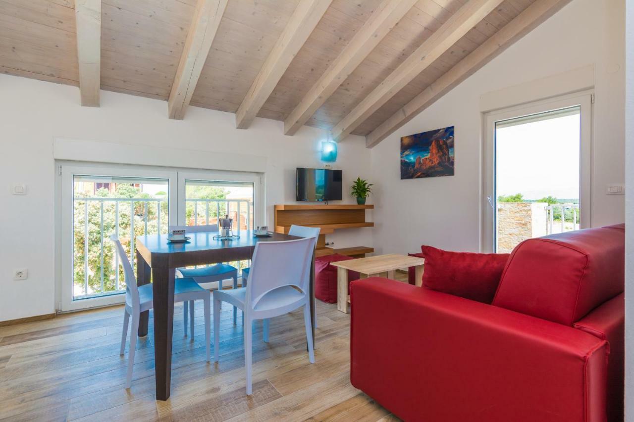 Fabulous House B With Outdoor Pool Apartment Затон Екстериор снимка