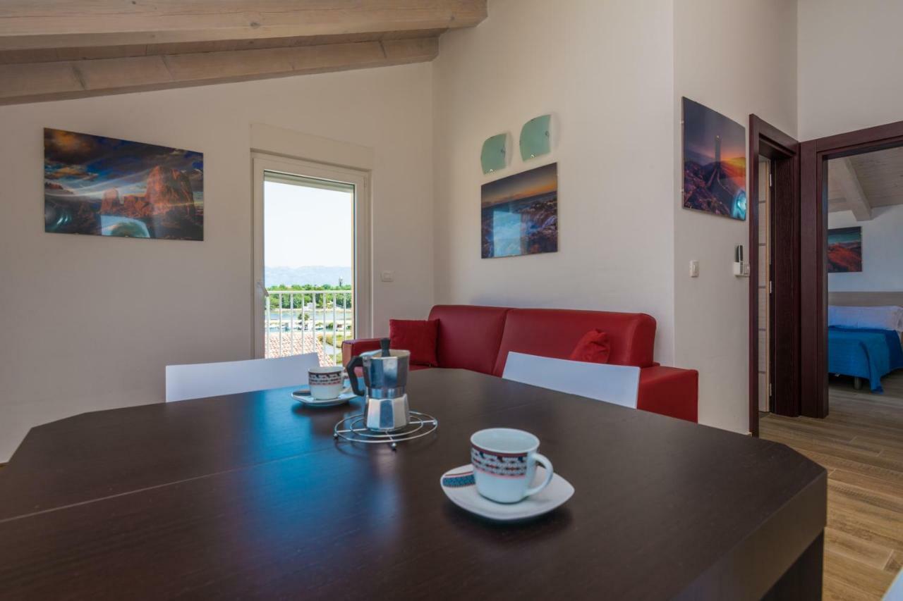 Fabulous House B With Outdoor Pool Apartment Затон Екстериор снимка