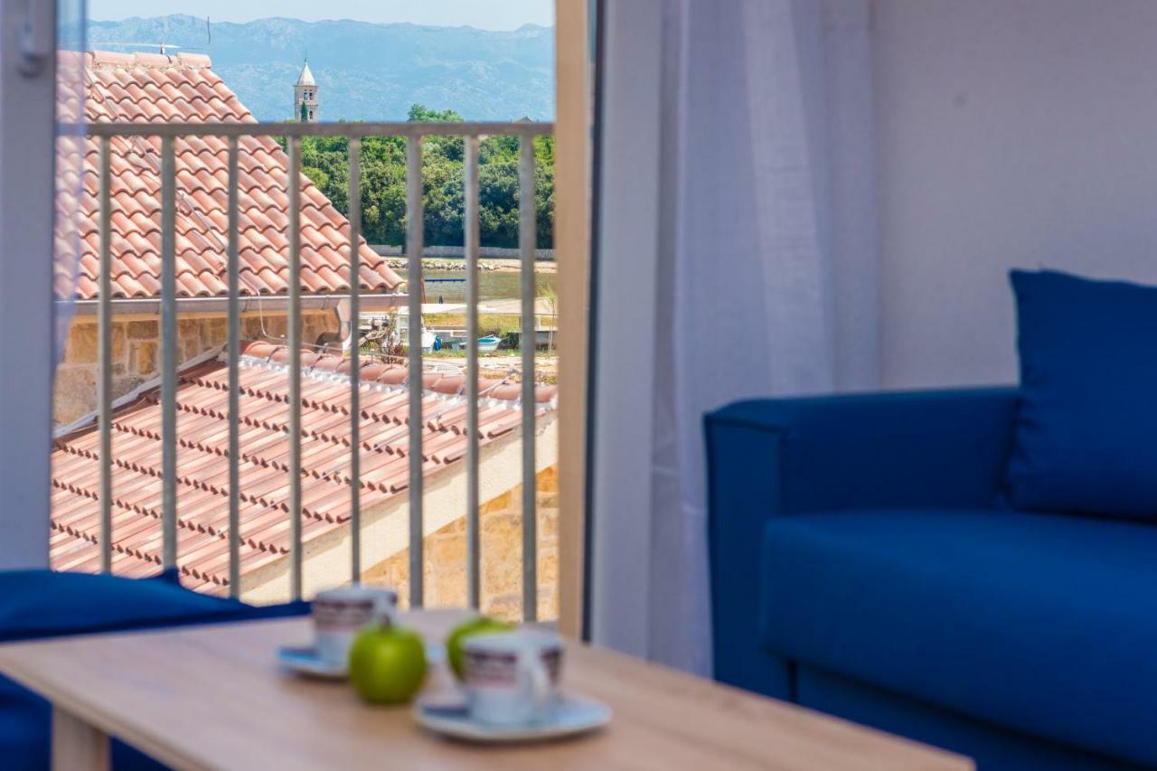 Fabulous House B With Outdoor Pool Apartment Затон Екстериор снимка